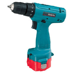   Makita 6226 DW