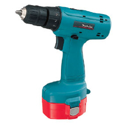   Makita 6228 DW